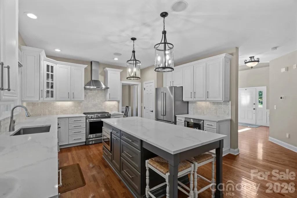 817 Wheatfield Drive Waxhaw NC 28173