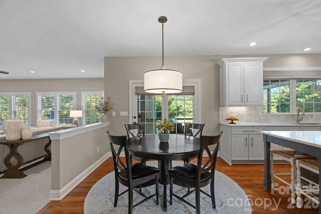817 Wheatfield Drive Waxhaw NC 28173