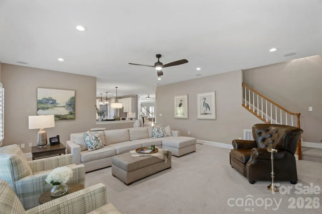 817 Wheatfield Drive Waxhaw NC 28173