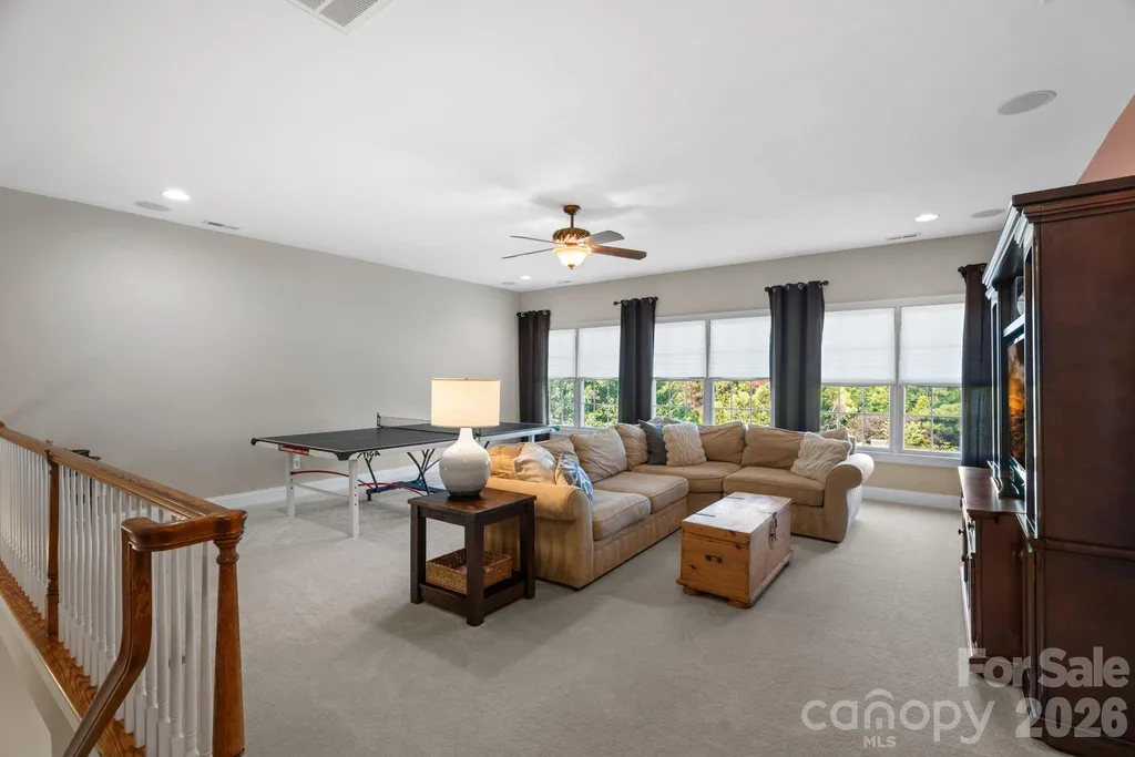 817 Wheatfield Drive Waxhaw NC 28173
