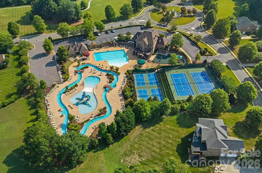 817 Wheatfield Drive Waxhaw NC 28173