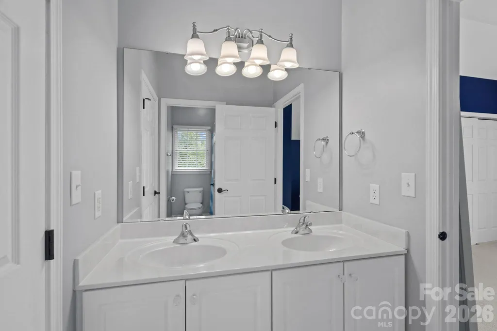817 Wheatfield Drive Waxhaw NC 28173