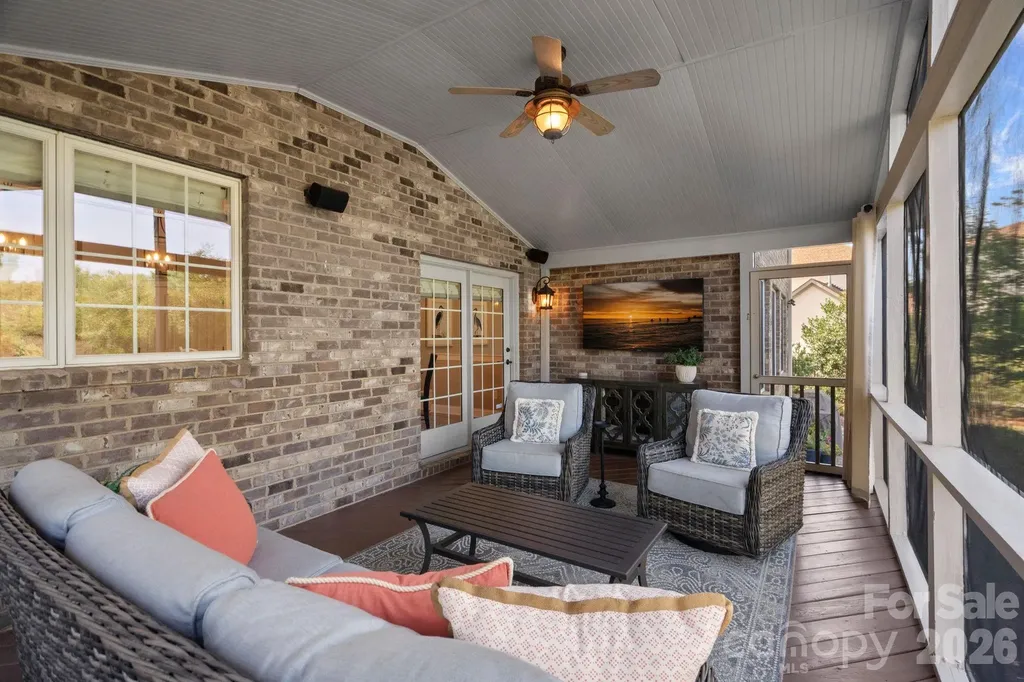 817 Wheatfield Drive Waxhaw NC 28173
