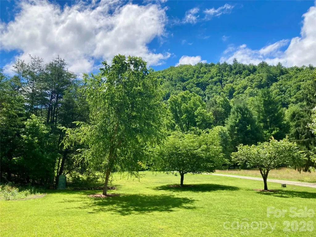 243 Riversound Village Hayesville NC 28904