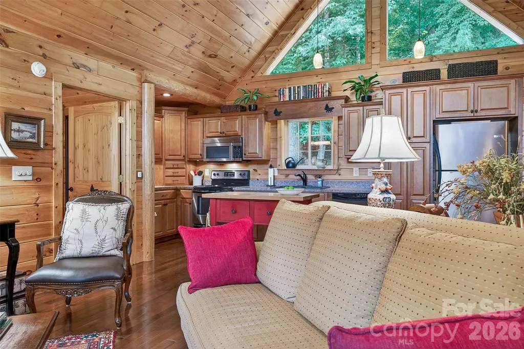 243 Riversound Village Hayesville NC 28904