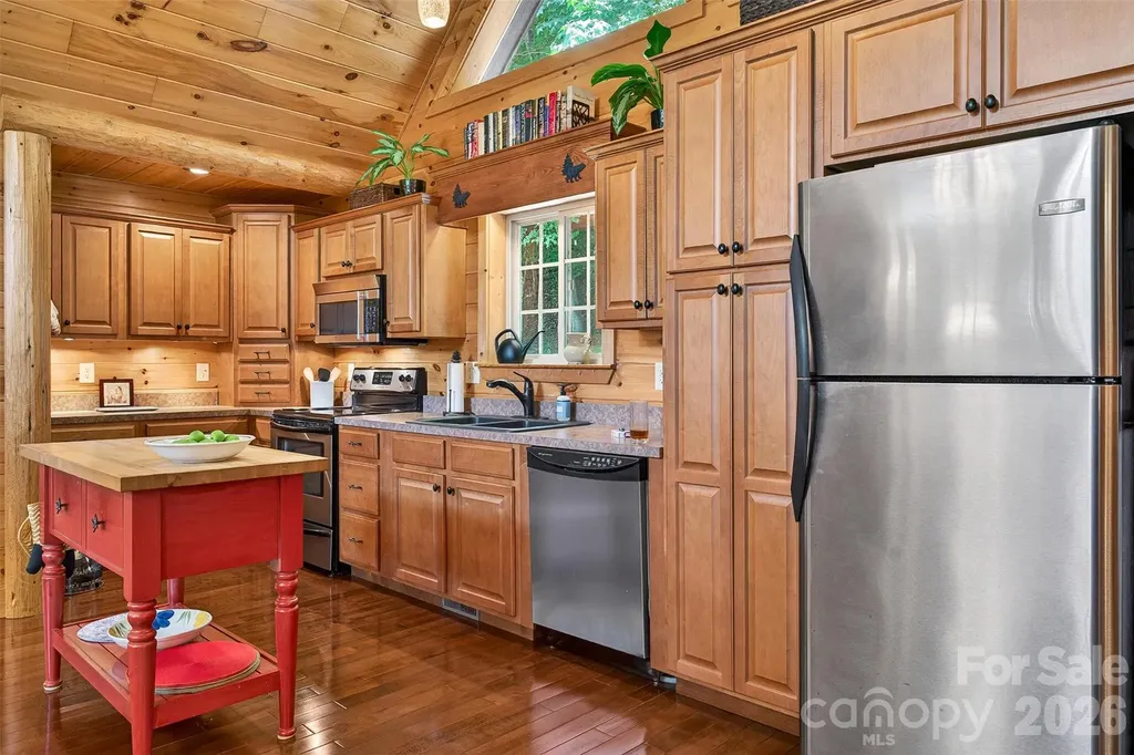 243 Riversound Village Hayesville NC 28904