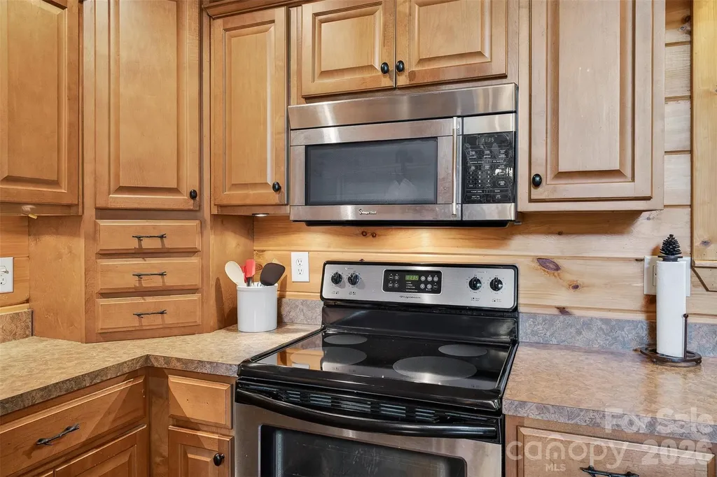 243 Riversound Village Hayesville NC 28904