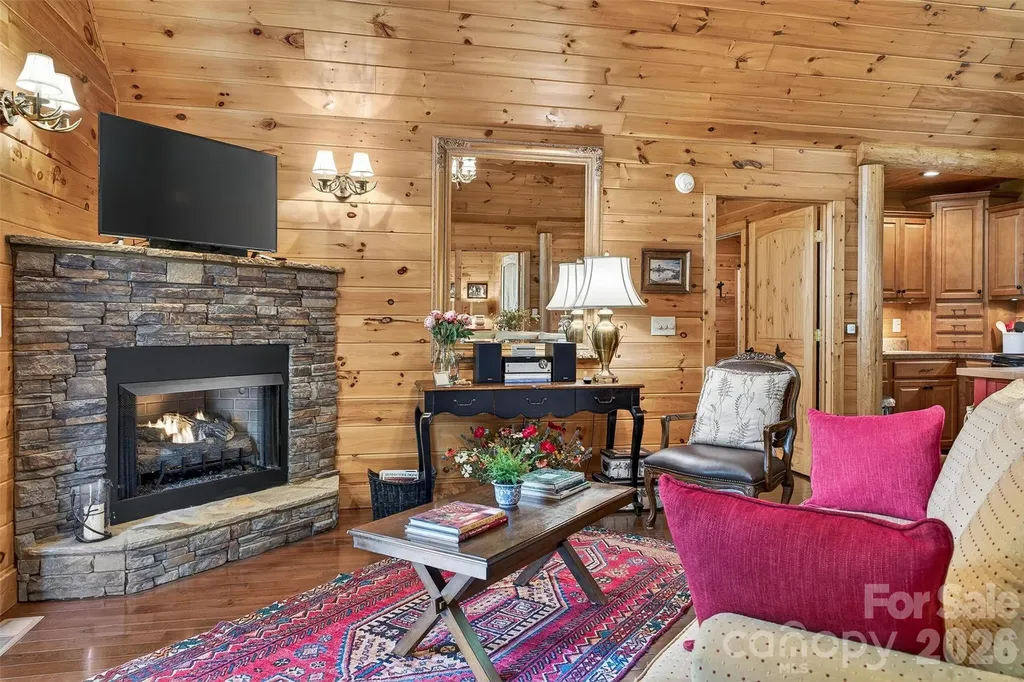 243 Riversound Village Hayesville NC 28904
