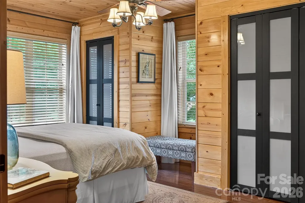 243 Riversound Village Hayesville NC 28904