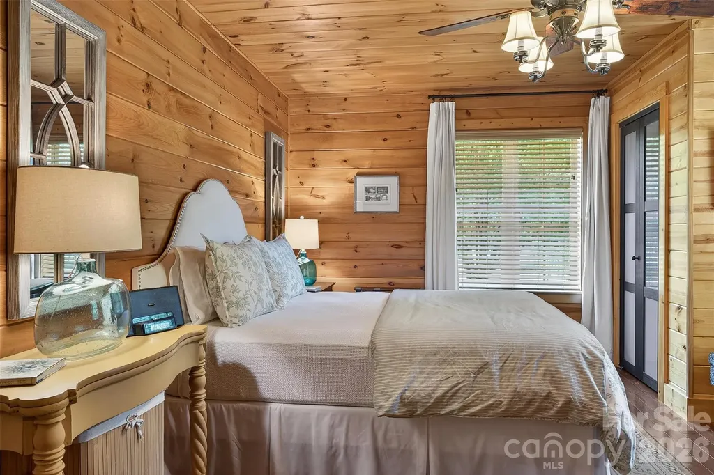 243 Riversound Village Hayesville NC 28904