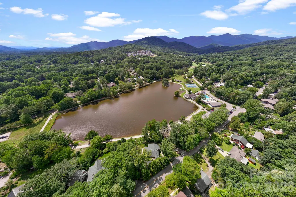 211 Rhododendron Avenue Black Mountain NC 28711