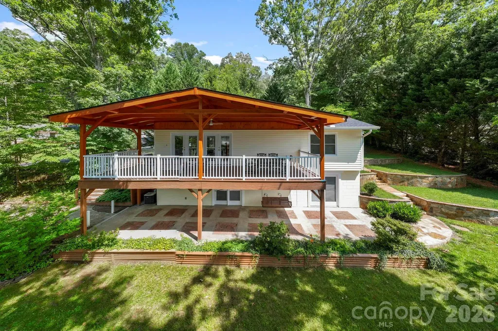 211 Rhododendron Avenue Black Mountain NC 28711