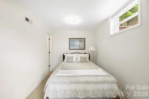 211 Rhododendron Avenue Black Mountain NC 28711