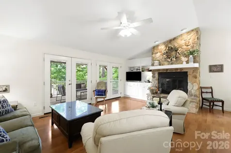 211 Rhododendron Avenue Black Mountain NC 28711