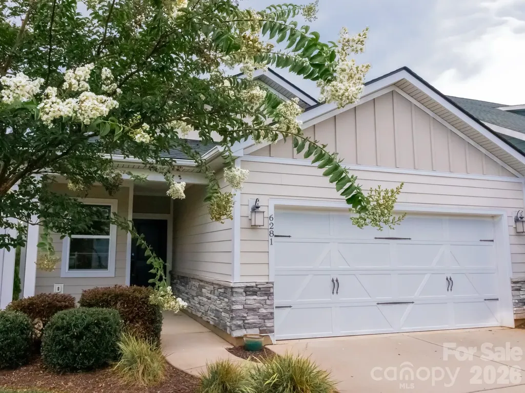 6281 Raven Rock Drive Denver NC 28037