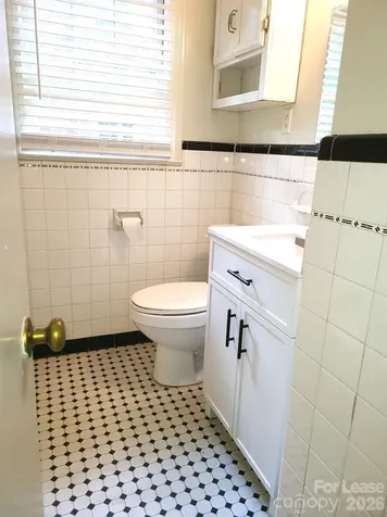 2245 Crescent Avenue Charlotte NC 28207