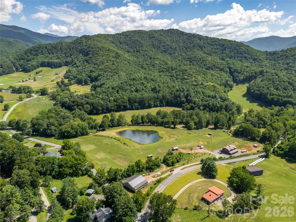 793 State Highway 197 South Burnsville NC 28714