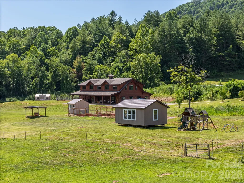 793 State Highway 197 South Burnsville NC 28714