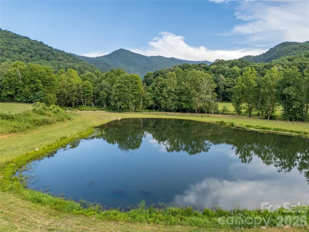 793 State Highway 197 South Burnsville NC 28714