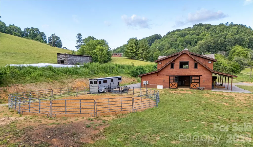 793 State Highway 197 South Burnsville NC 28714