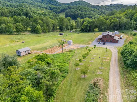 793 State Highway 197 South Burnsville NC 28714