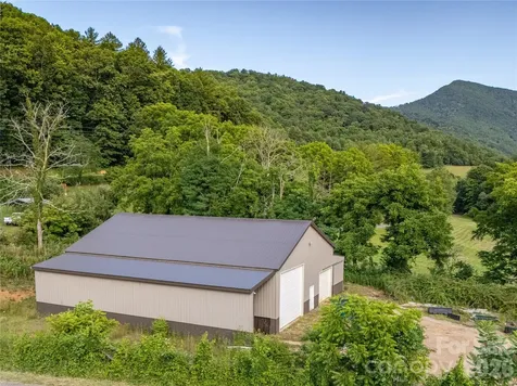 793 State Highway 197 South Burnsville NC 28714