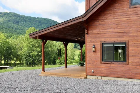 793 State Highway 197 South Burnsville NC 28714