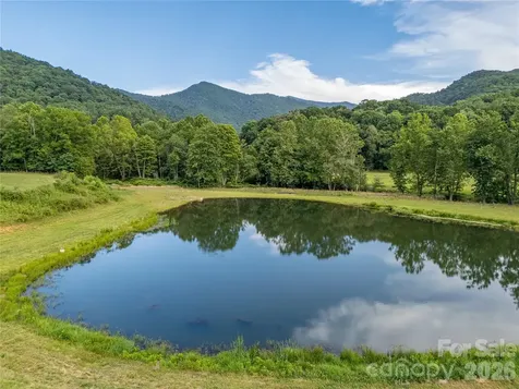793 State Highway 197 South Burnsville NC 28714