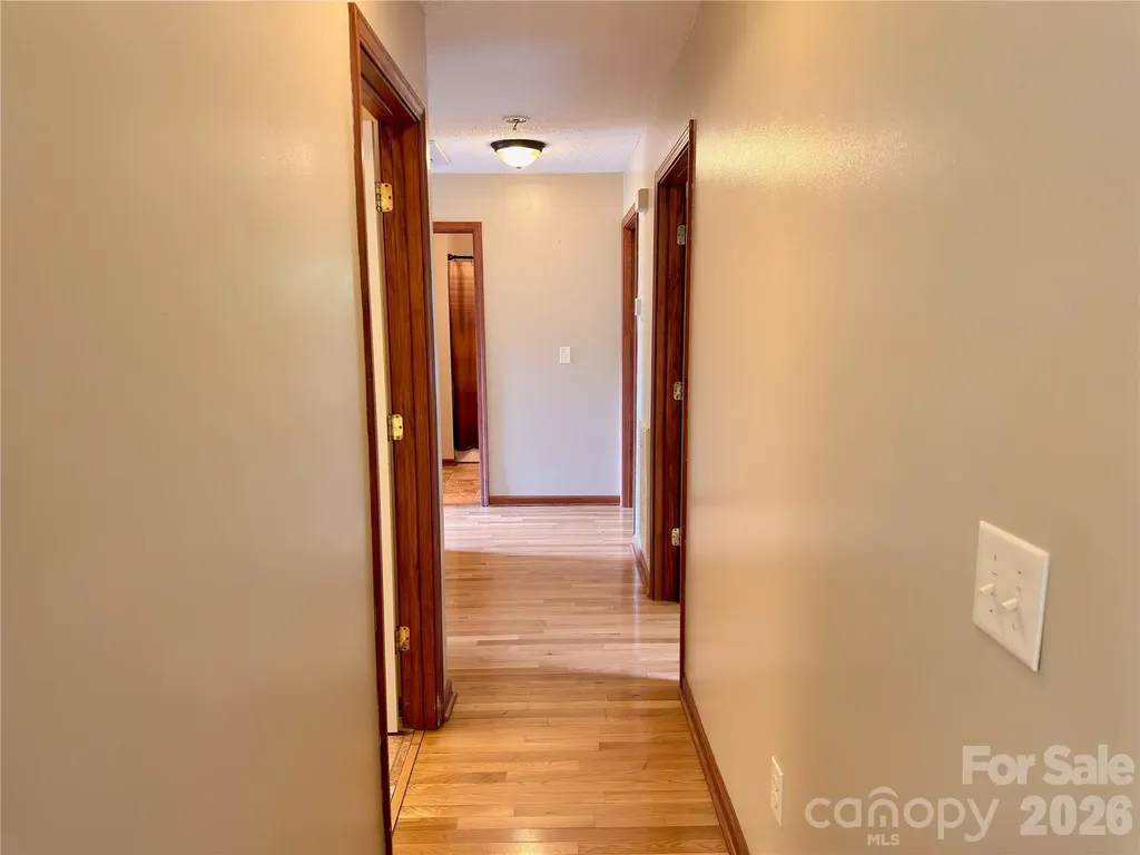 5 Springmill Drive Asheville NC 28806