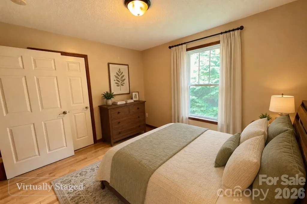 5 Springmill Drive Asheville NC 28806