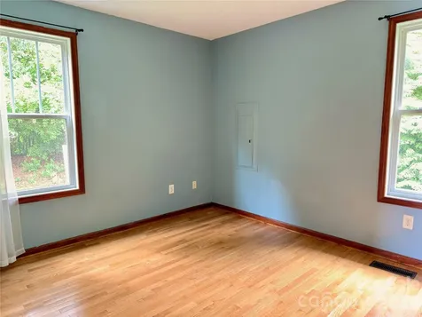 5 Springmill Drive Asheville NC 28806