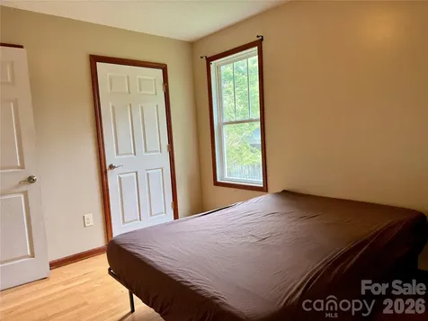 5 Springmill Drive Asheville NC 28806