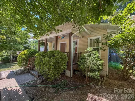5 Springmill Drive Asheville NC 28806