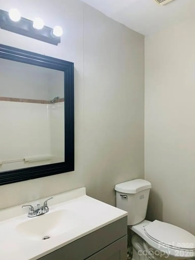 2601 Dion Avenue Charlotte NC 28212