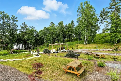 3283 Pyramid Peak Trail Connelly Springs NC 28612