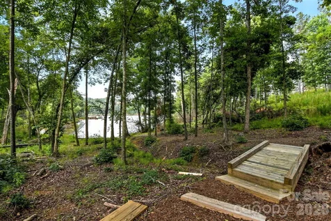 3283 Pyramid Peak Trail Connelly Springs NC 28612