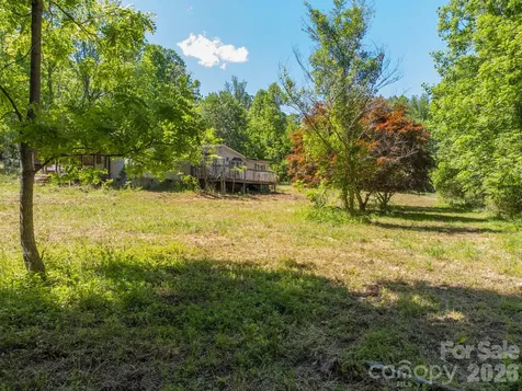 27 Shep Drive Mills River NC 29759