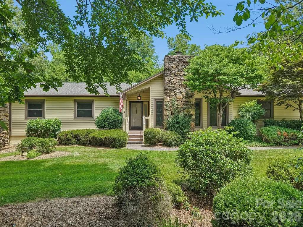 1 Bridle Path Court Hendersonville NC 28791