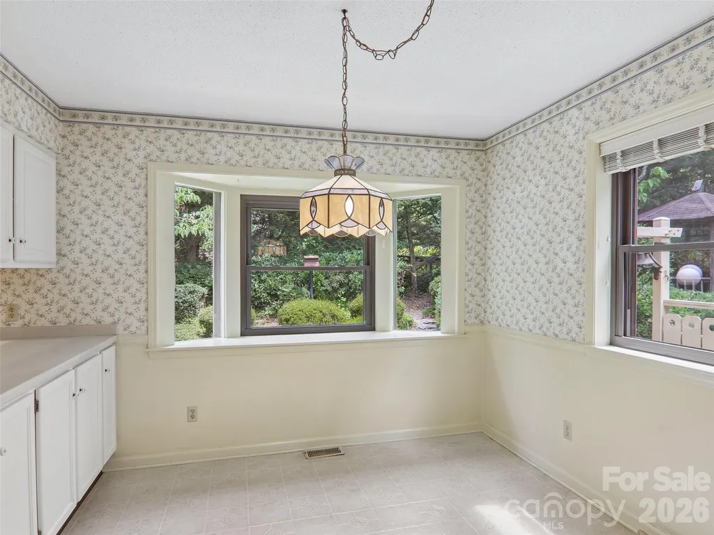 1 Bridle Path Court Hendersonville NC 28791