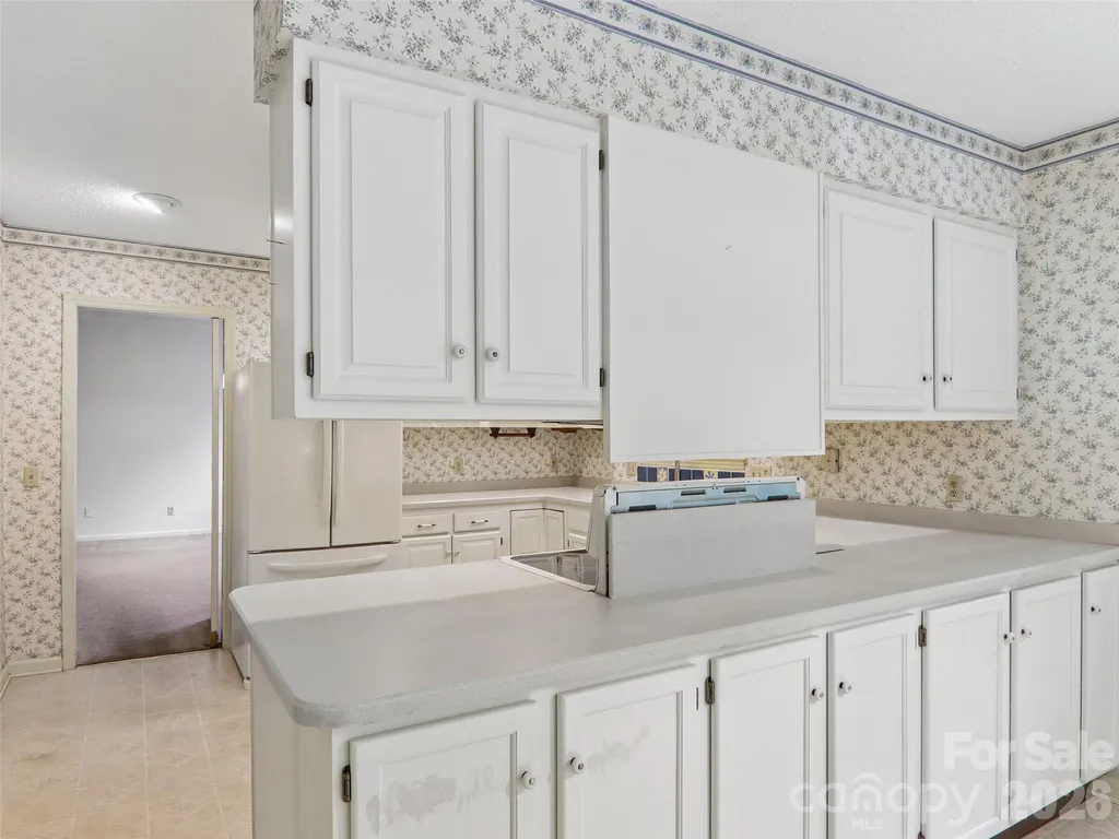 1 Bridle Path Court Hendersonville NC 28791