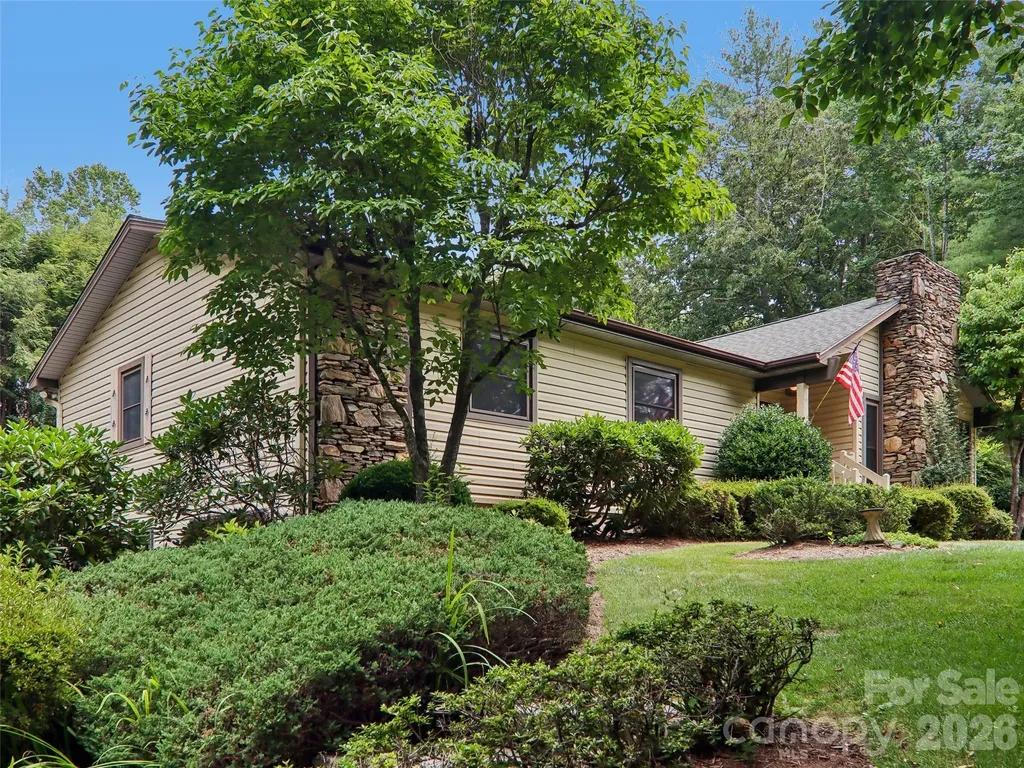 1 Bridle Path Court Hendersonville NC 28791