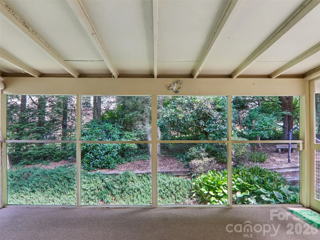 1 Bridle Path Court Hendersonville NC 28791
