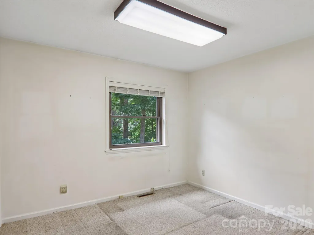 1 Bridle Path Court Hendersonville NC 28791