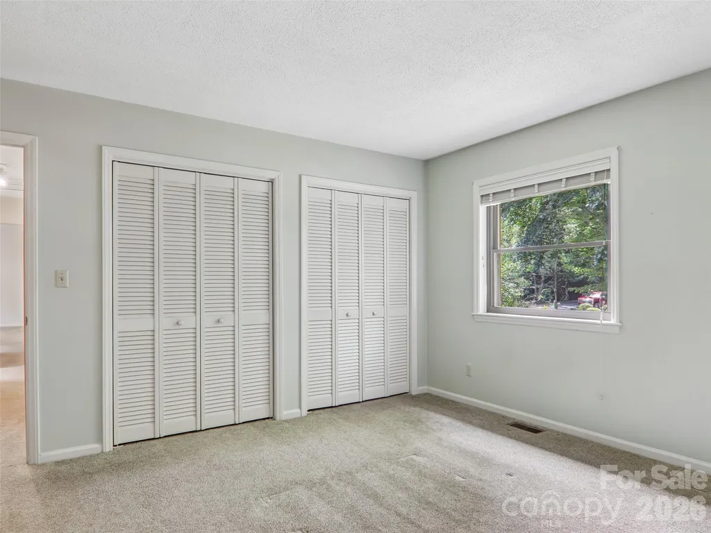 1 Bridle Path Court Hendersonville NC 28791