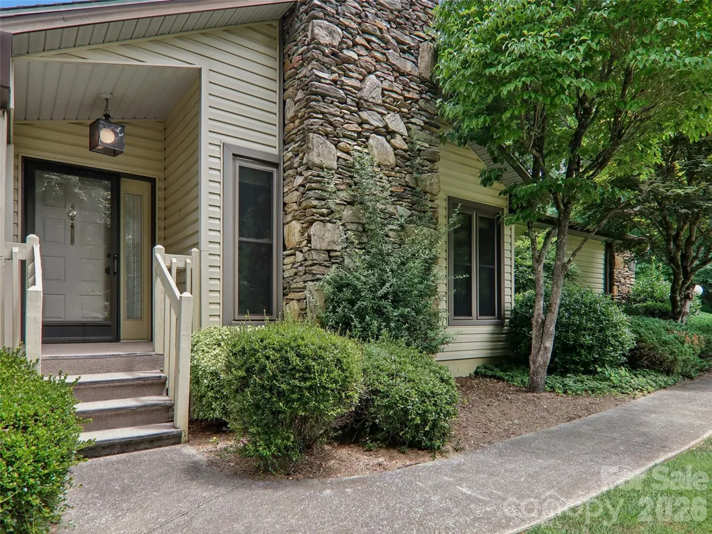 1 Bridle Path Court Hendersonville NC 28791