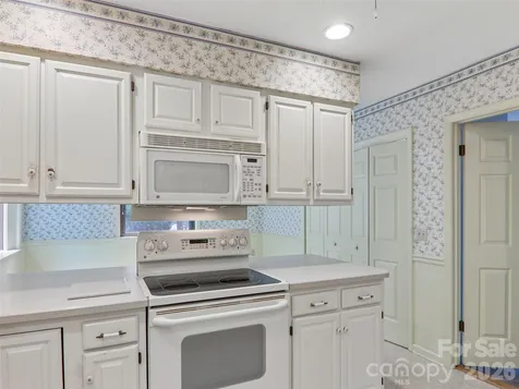 1 Bridle Path Court Hendersonville NC 28791