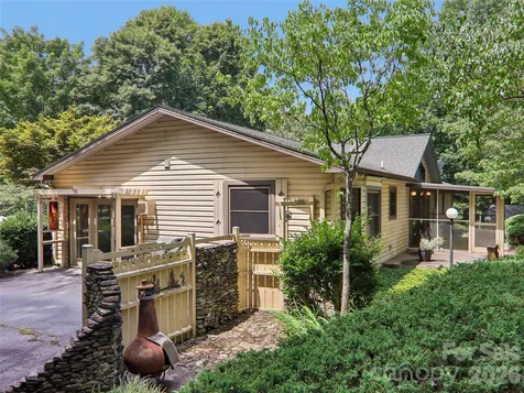 1 Bridle Path Court Hendersonville NC 28791