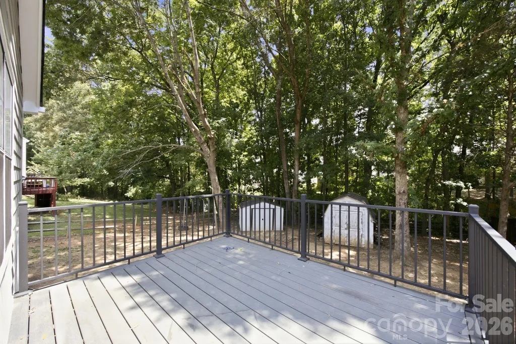 8313 Houndstooth Drive Charlotte NC 28227