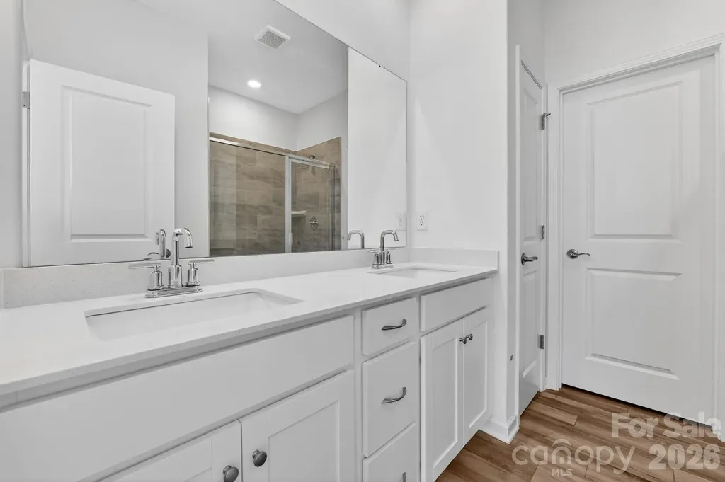 9443 Old Dowd Road Charlotte NC 28214