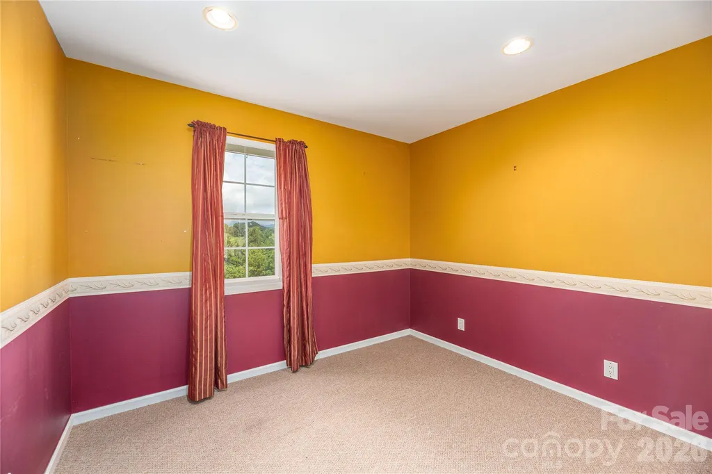 34 Joy Hughes Lane Leicester NC 28748